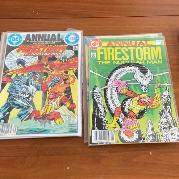 Bundle of DC Comics Firestorm the Nuclear Man - Picture 4 of 5